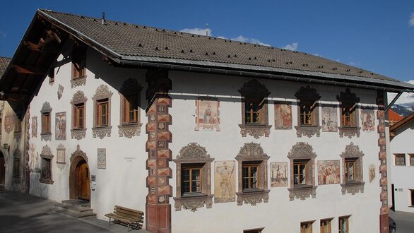 Municipality office Ladis