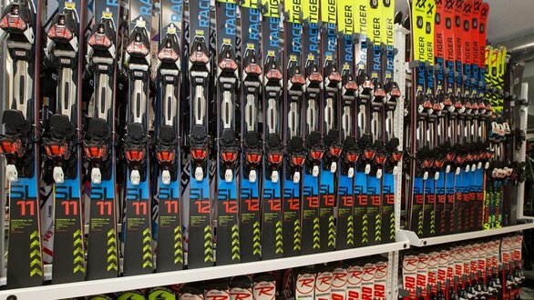 Ski rent | © Ruetz Luggi